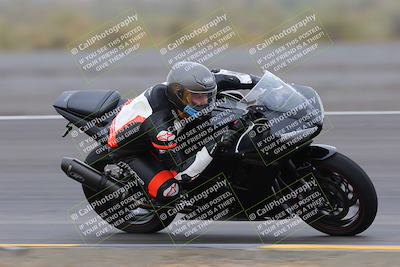 media/Jan-14-2023-SoCal Trackdays (Sat) [[497694156f]]/Turn 11 Inside (950am)/